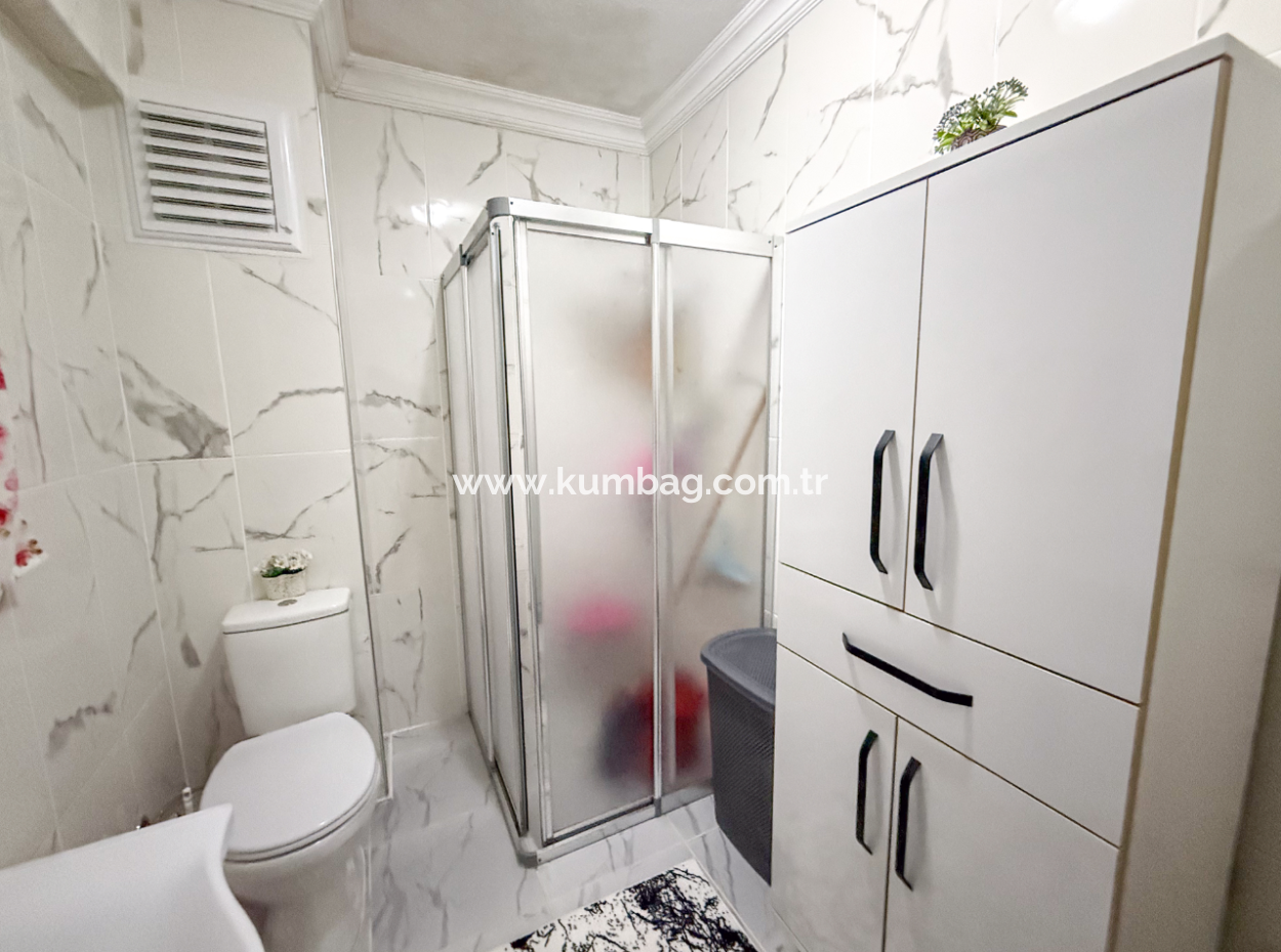 Spacious 2 1 Flat For Sale With Settlement Close To Kumbağ Market Street