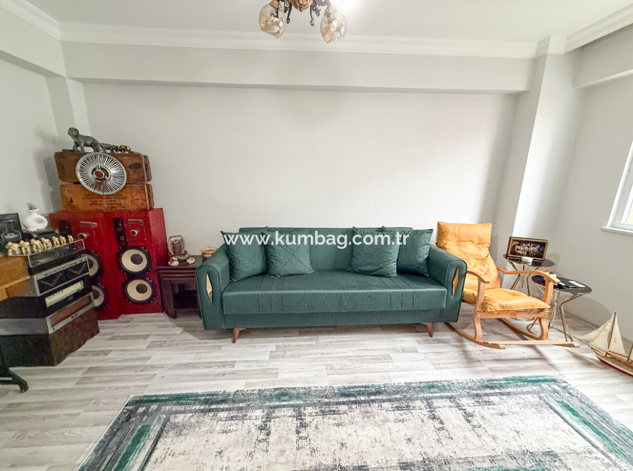 Spacious 2 1 Flat For Sale With Settlement Close To Kumbağ Market Street