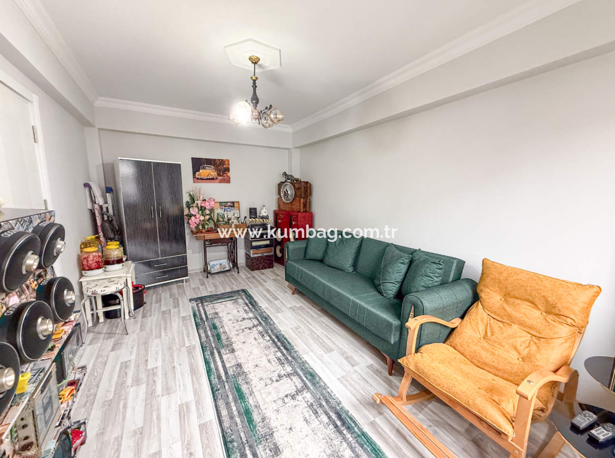 Spacious 2 1 Flat For Sale With Settlement Close To Kumbağ Market Street