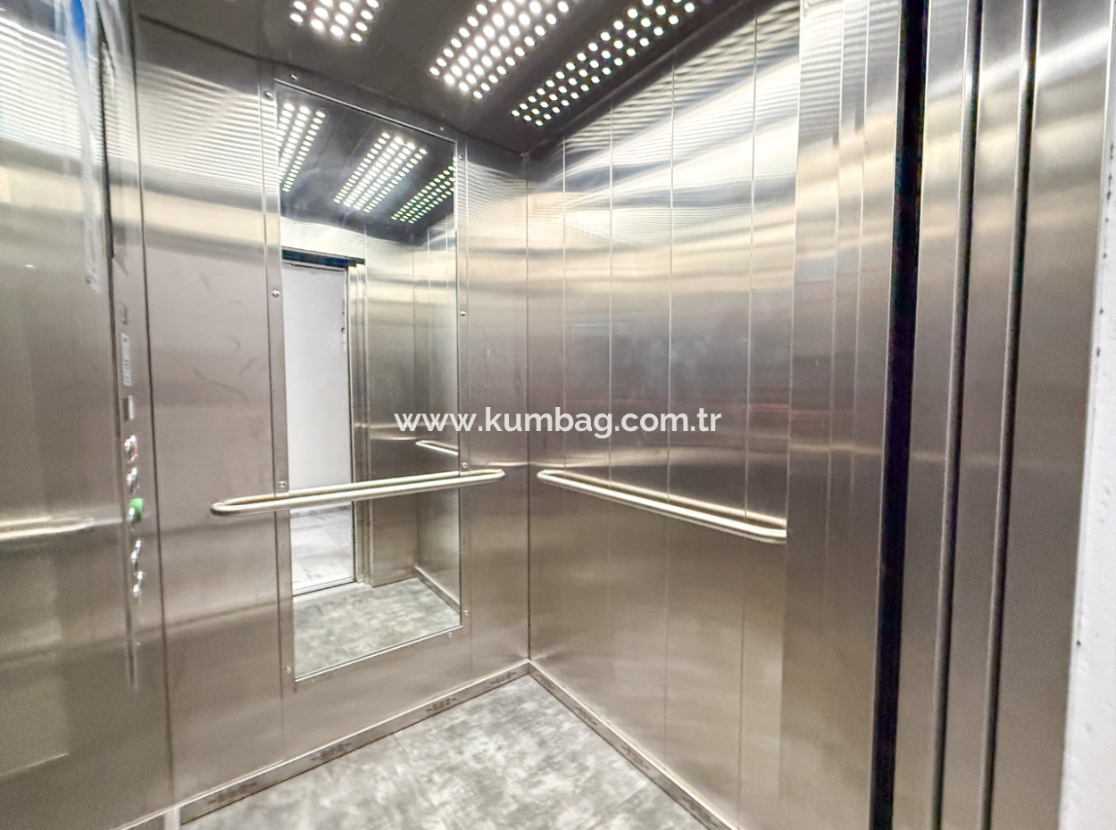 Spacious 2 1 Flat For Sale With Settlement Close To Kumbağ Market Street