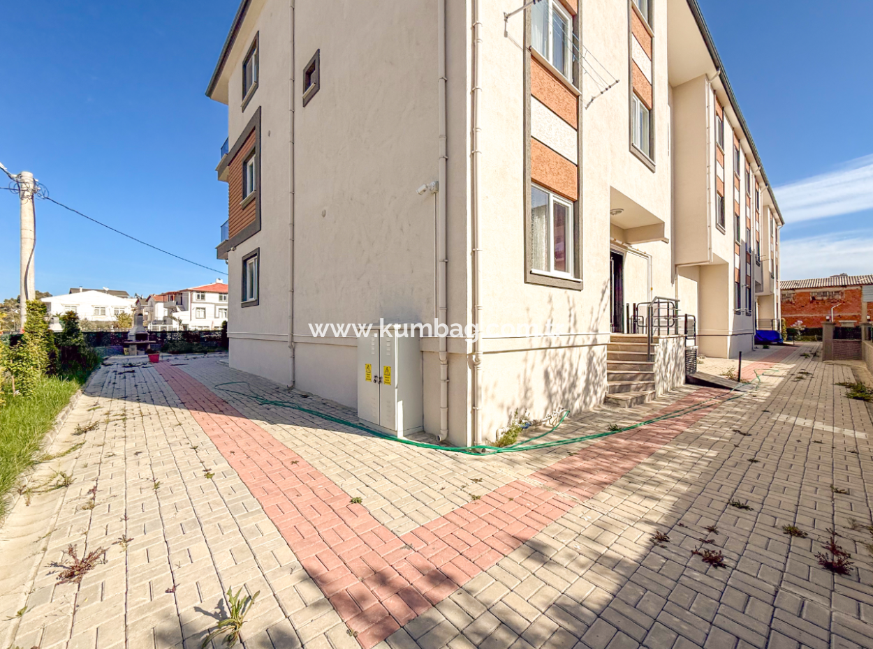 1 1 Flat For Rent In A Site Zero To The Main Street In Kumbağ