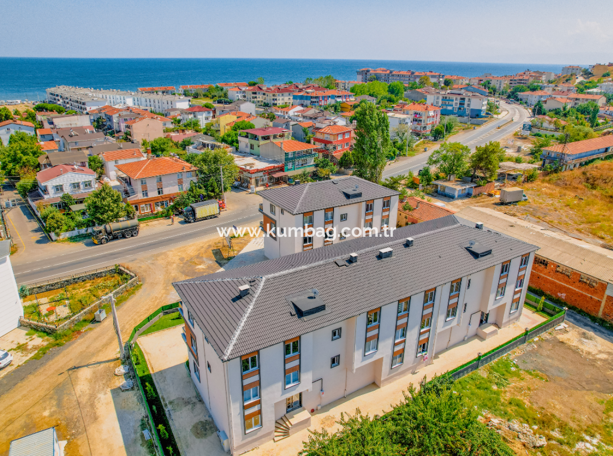 1 1 Flat For Rent In A Site Zero To The Main Street In Kumbağ