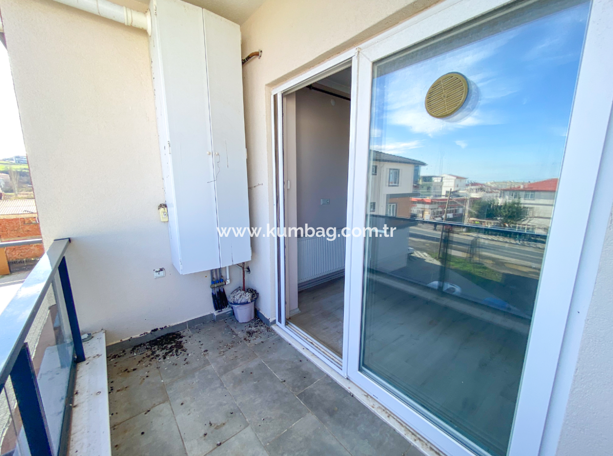 1 1 Flat For Rent In A Site Zero To The Main Street In Kumbağ