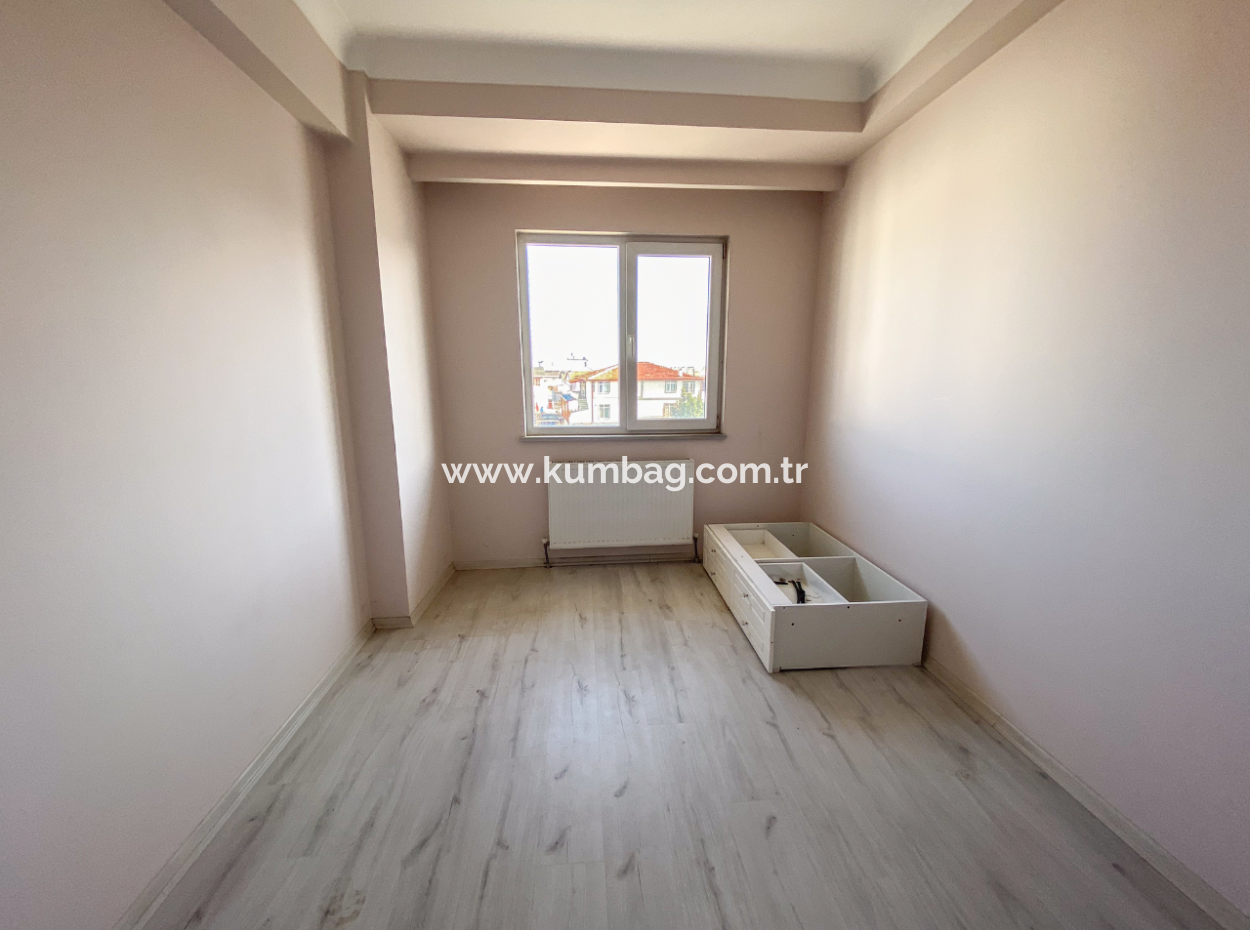 1 1 Flat For Rent In A Site Zero To The Main Street In Kumbağ