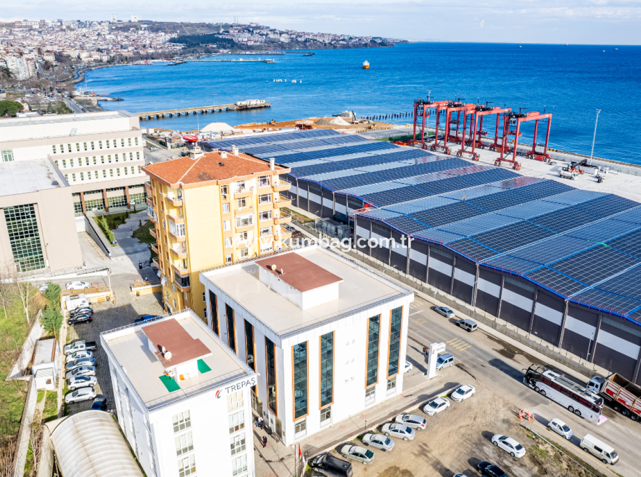 100.Year Sub-Road Street Sea View Complete Rental Plaza