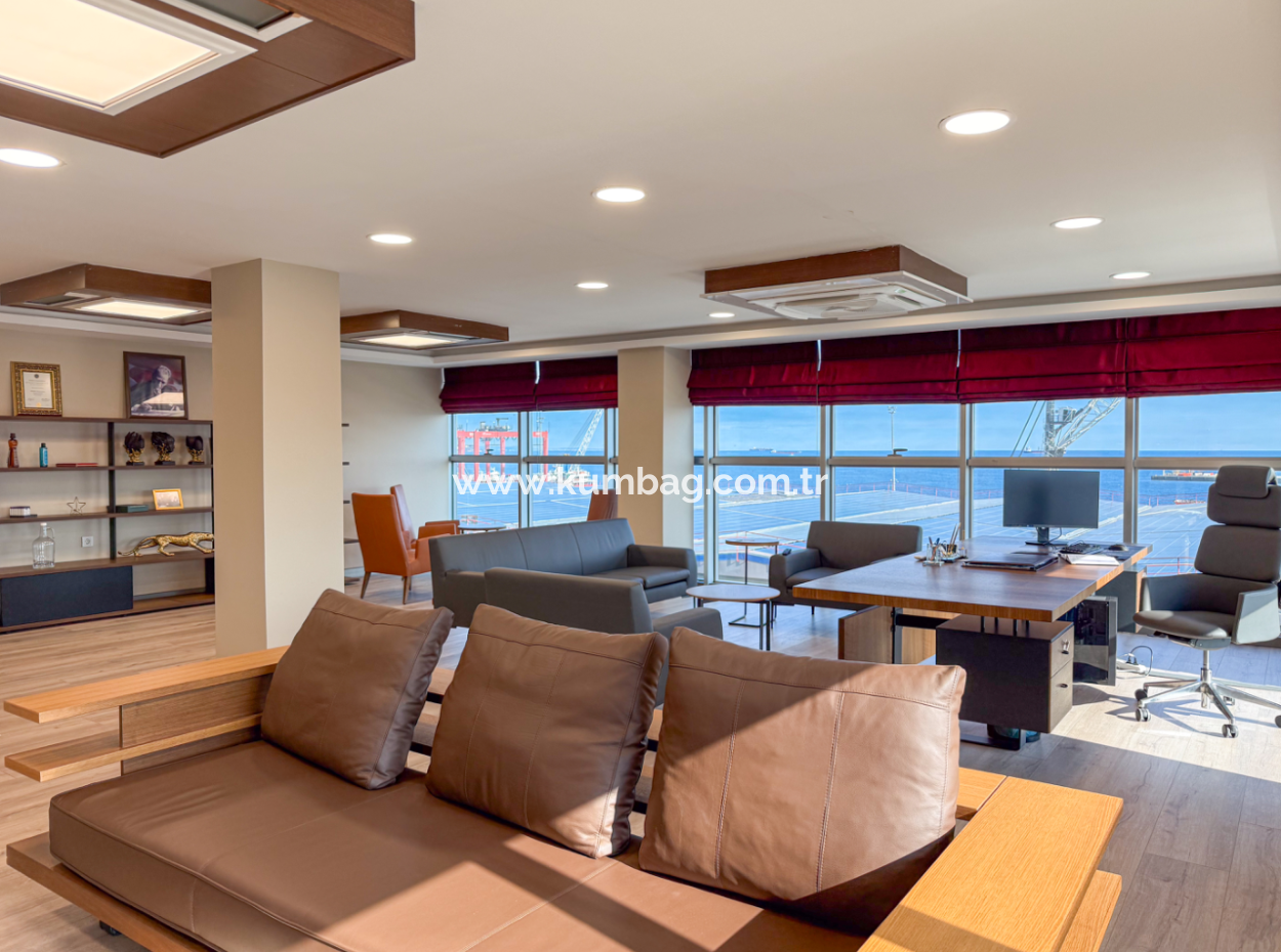 100.Year Sub-Road Street Sea View Complete Rental Plaza