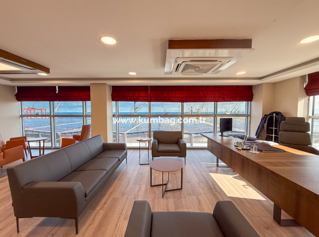 100.Year Sub-Road Street Sea View Complete Rental Plaza