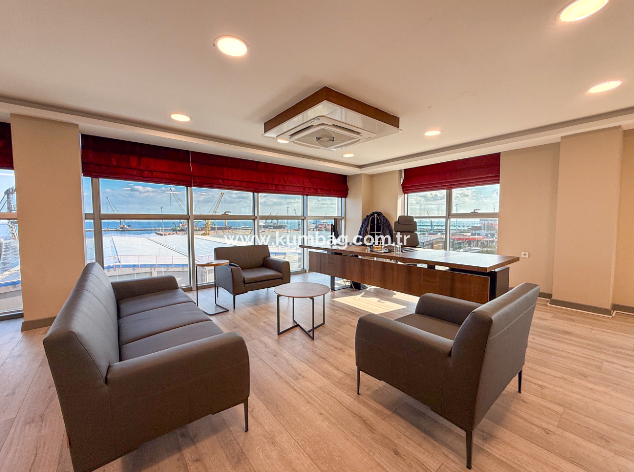 100.Year Sub-Road Street Sea View Complete Rental Plaza