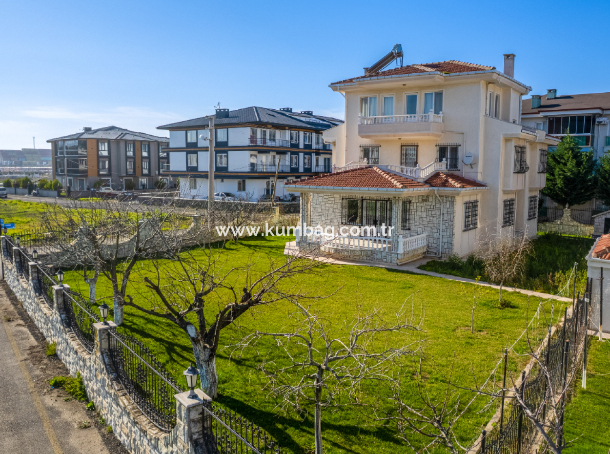 Trplex 7 1 Villa For Sale In 740 M2 Land In Kumbağ