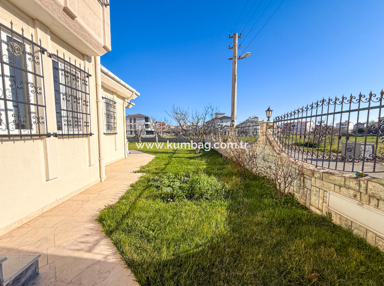 Trplex 7 1 Villa For Sale In 740 M2 Land In Kumbağ