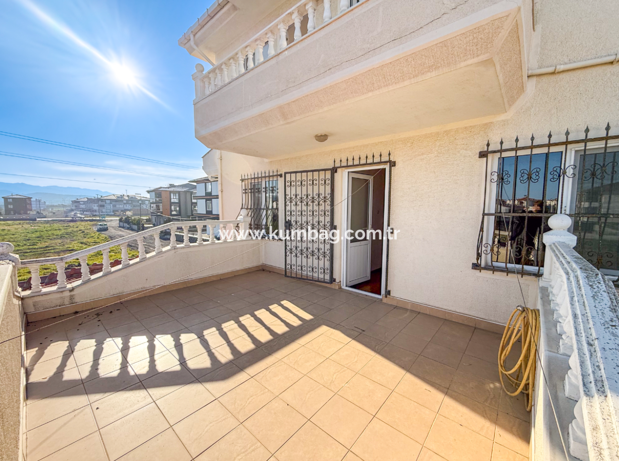 Trplex 7 1 Villa For Sale In 740 M2 Land In Kumbağ