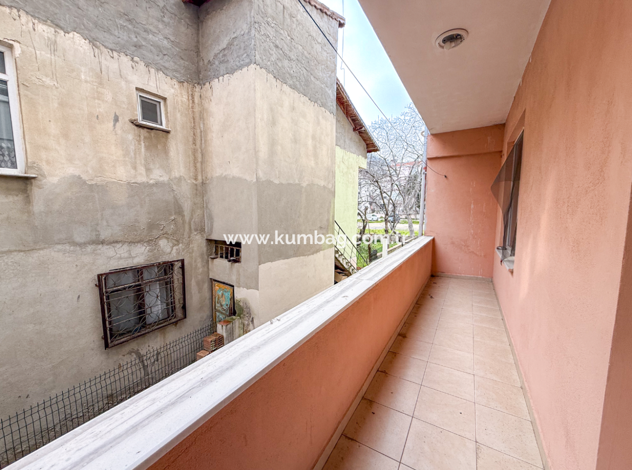 1 1 Flat For Sale With Large Balcony In Central Location In Kumbağ
