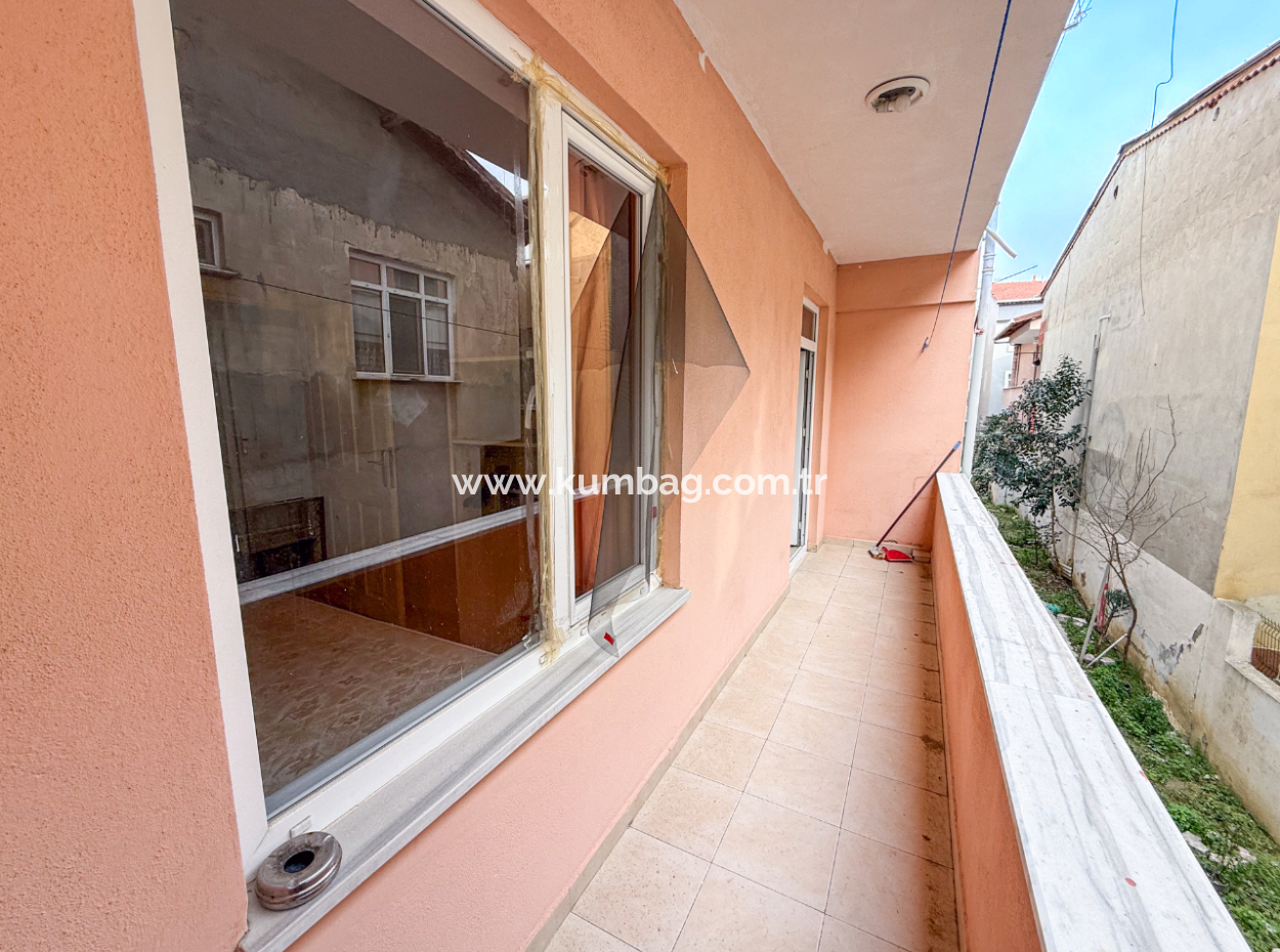 1 1 Flat For Sale With Large Balcony In Central Location In Kumbağ