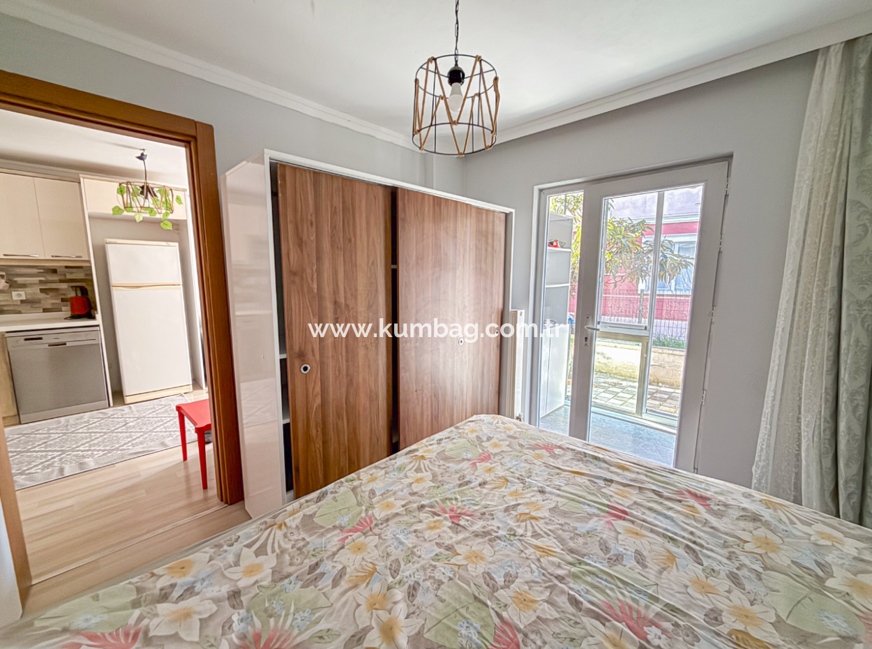 Furnished 1 1 Flat On The Sea Side Of The Street In Kumbağ