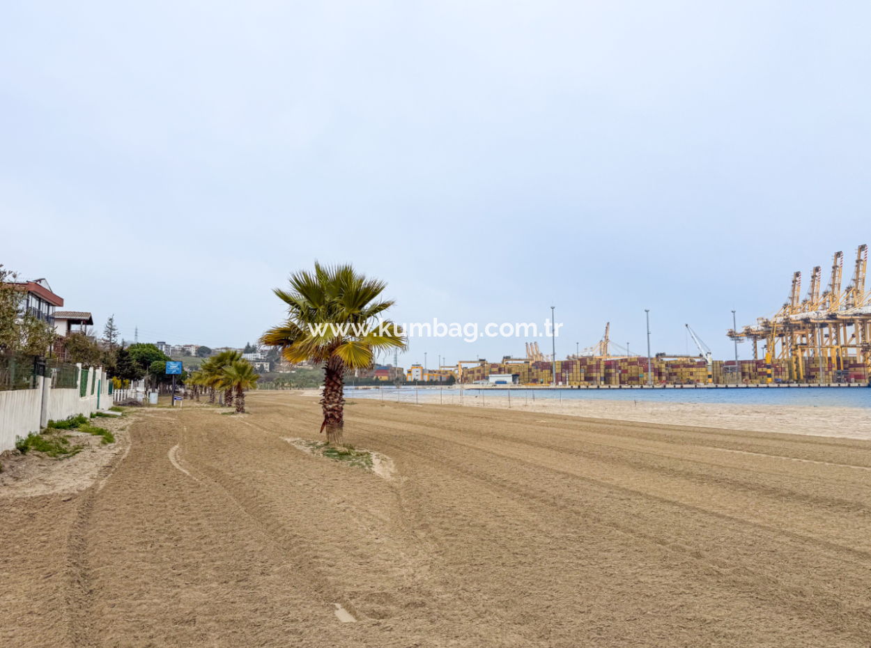 2 1 Flat For Sale In A Seafront Site In Kumbağ