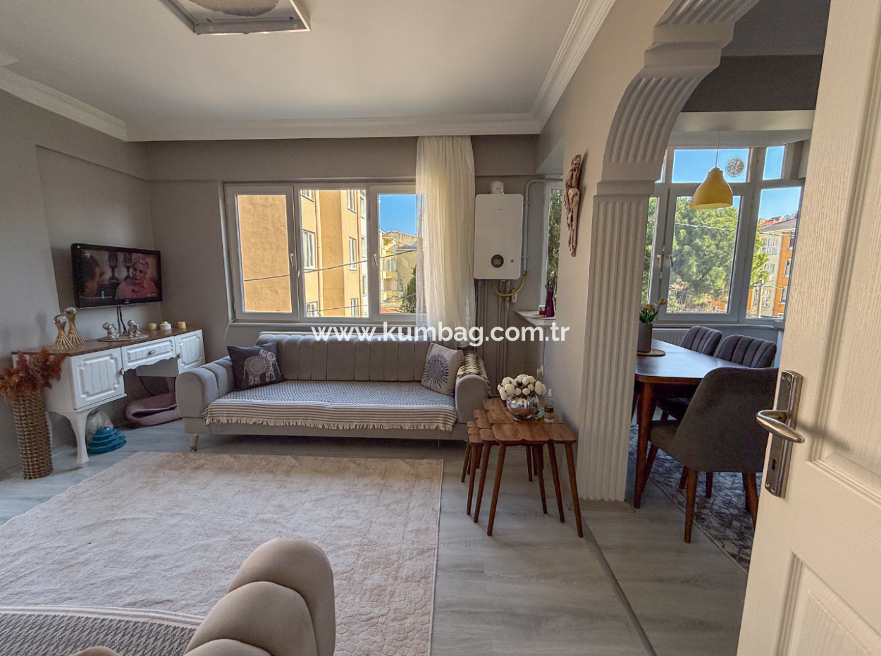 2 1 Flats For Sale In A Centrally Located Site With Pool In Kumbağ