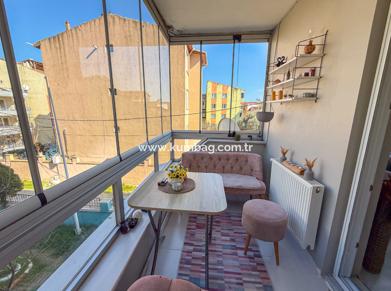 2 1 Flats For Sale In A Centrally Located Site With Pool In Kumbağ