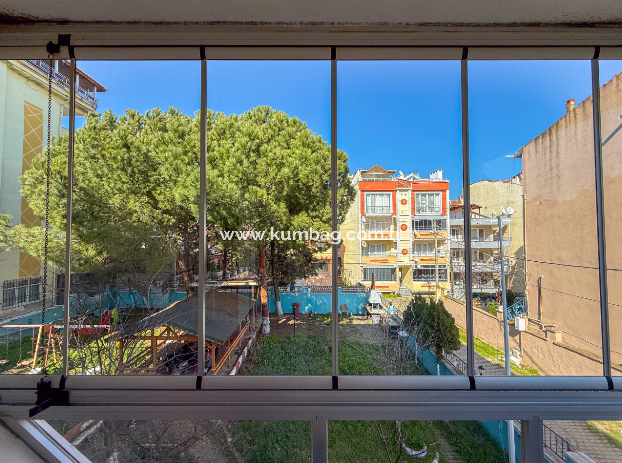 2 1 Flats For Sale In A Centrally Located Site With Pool In Kumbağ