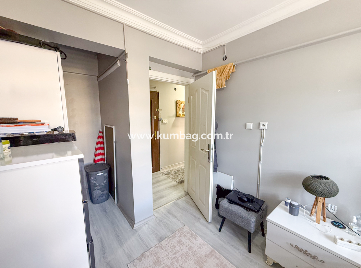 2 1 Flats For Sale In A Centrally Located Site With Pool In Kumbağ