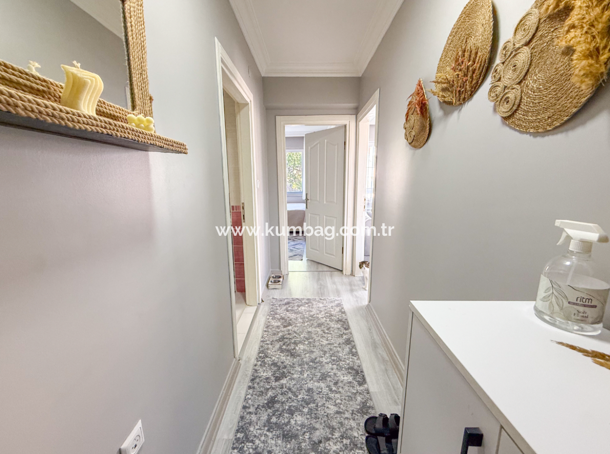 2 1 Flats For Sale In A Centrally Located Site With Pool In Kumbağ