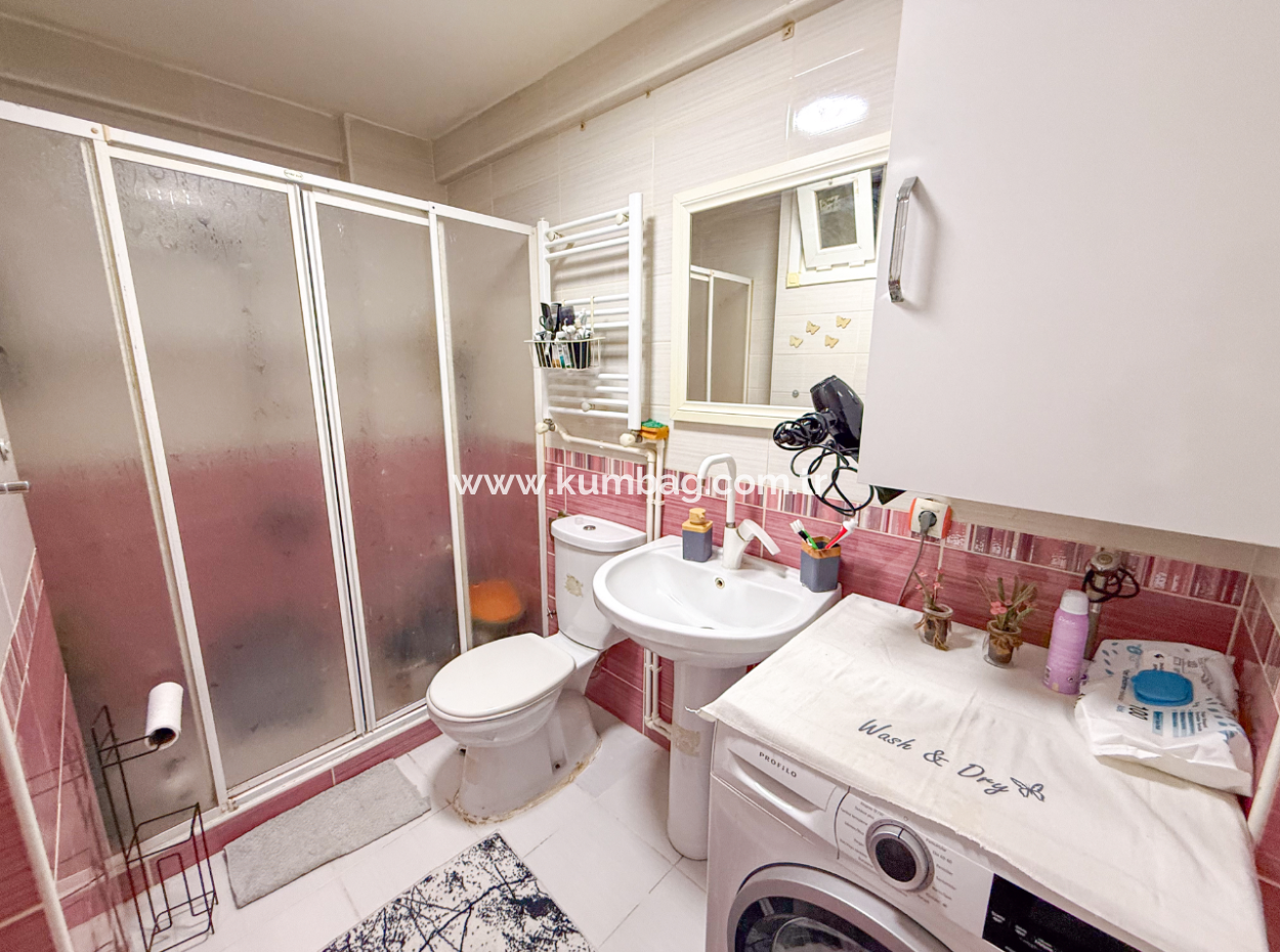 2 1 Flats For Sale In A Centrally Located Site With Pool In Kumbağ