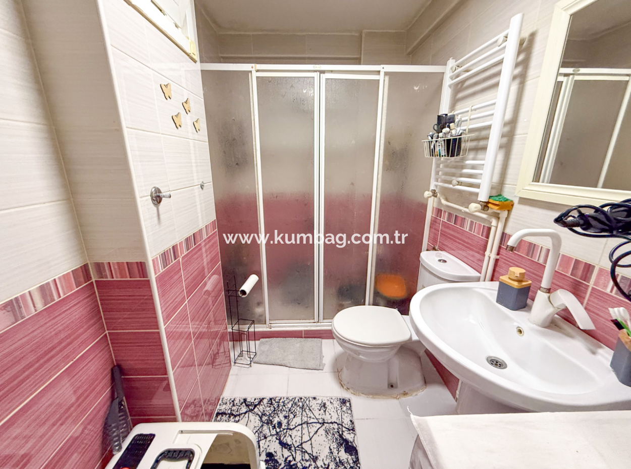 2 1 Flats For Sale In A Centrally Located Site With Pool In Kumbağ