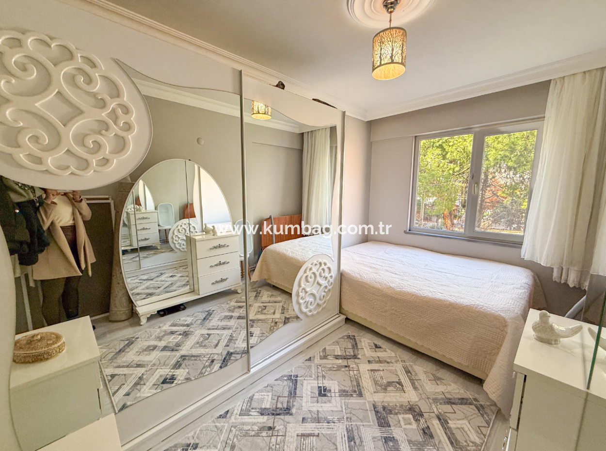 2 1 Flats For Sale In A Centrally Located Site With Pool In Kumbağ