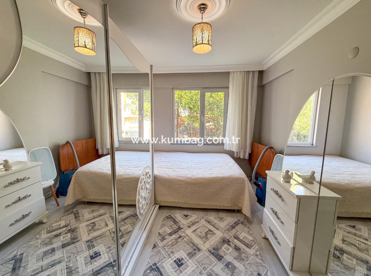 2 1 Flats For Sale In A Centrally Located Site With Pool In Kumbağ