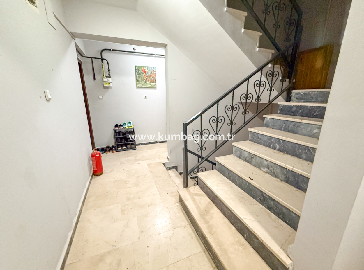 2 1 Flats For Sale In A Centrally Located Site With Pool In Kumbağ