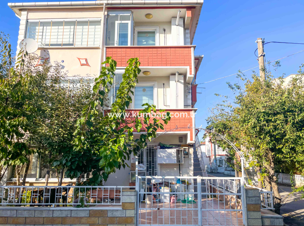 Spacious 2 1 Furnished Flat For Rent On The Sea Side Of Kumbağ Street
