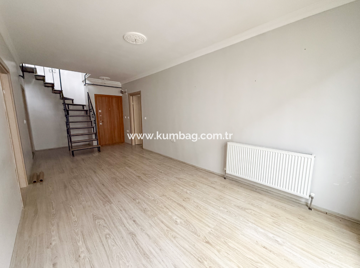 2 1 Duplex Terraced Flat For Rent In A Complex With Pool In Kumbağ Port