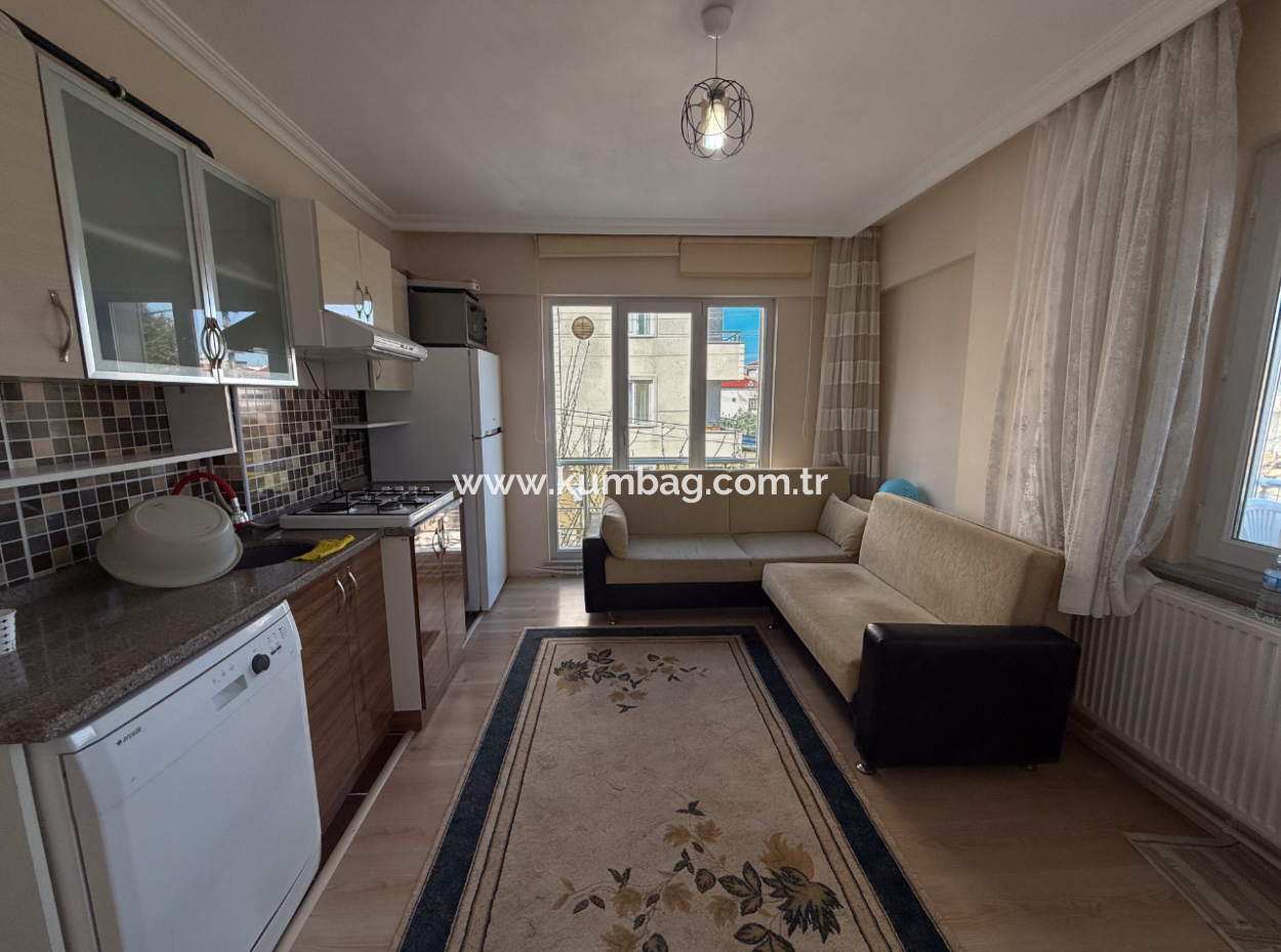 Spacious 2 1 Flat For Sale In A Residential Building On Kumbağ Market Street