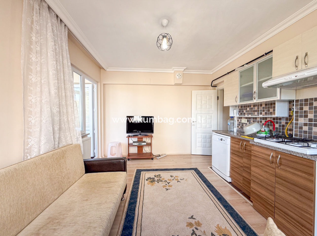 Spacious 2 1 Flat For Sale In A Residential Building On Kumbağ Market Street