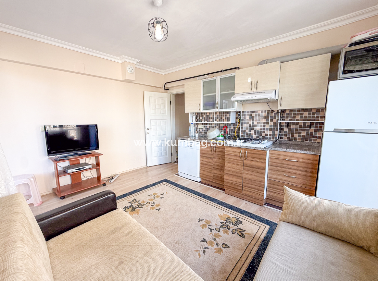 Spacious 2 1 Flat For Sale In A Residential Building On Kumbağ Market Street