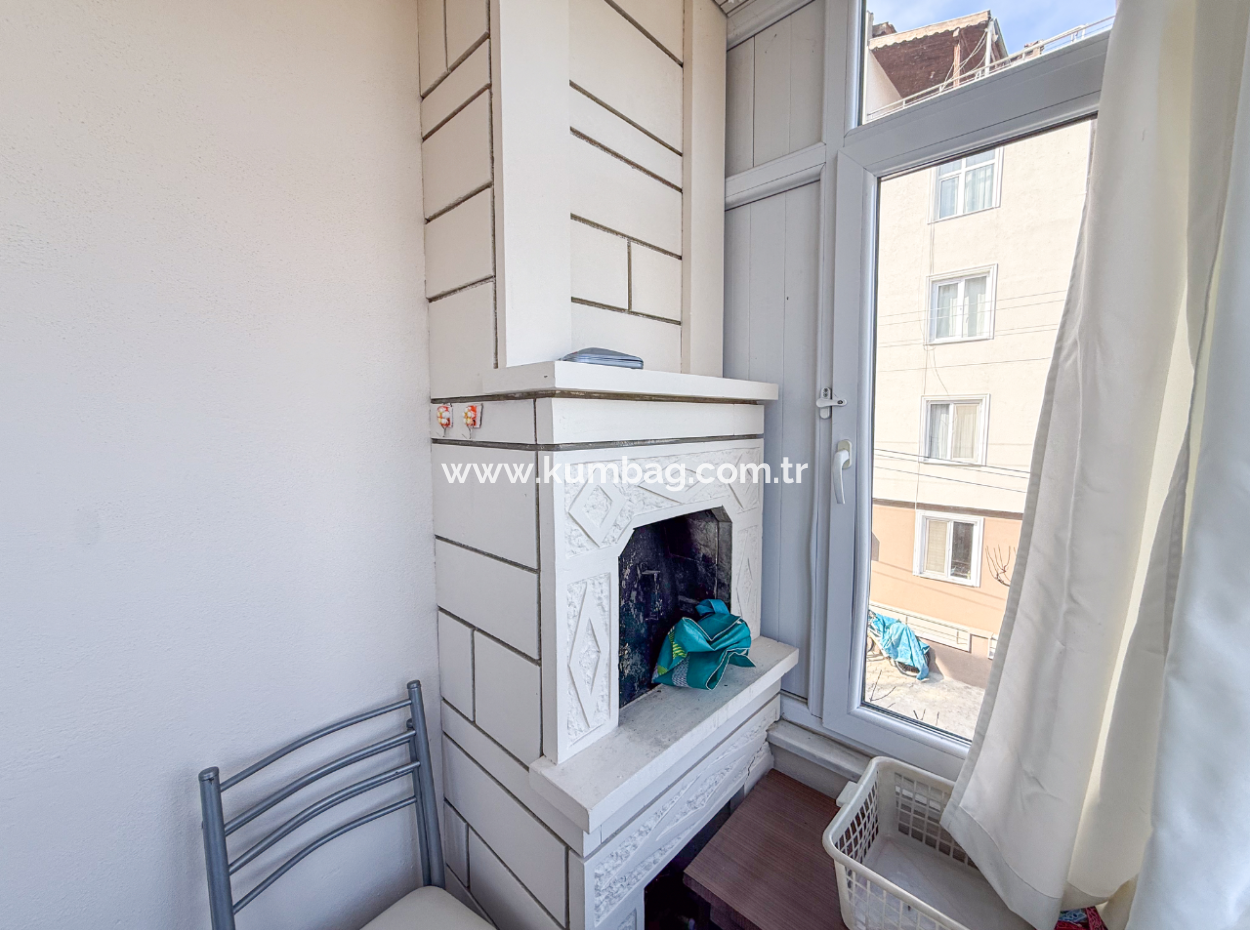 Spacious 2 1 Flat For Sale In A Residential Building On Kumbağ Market Street