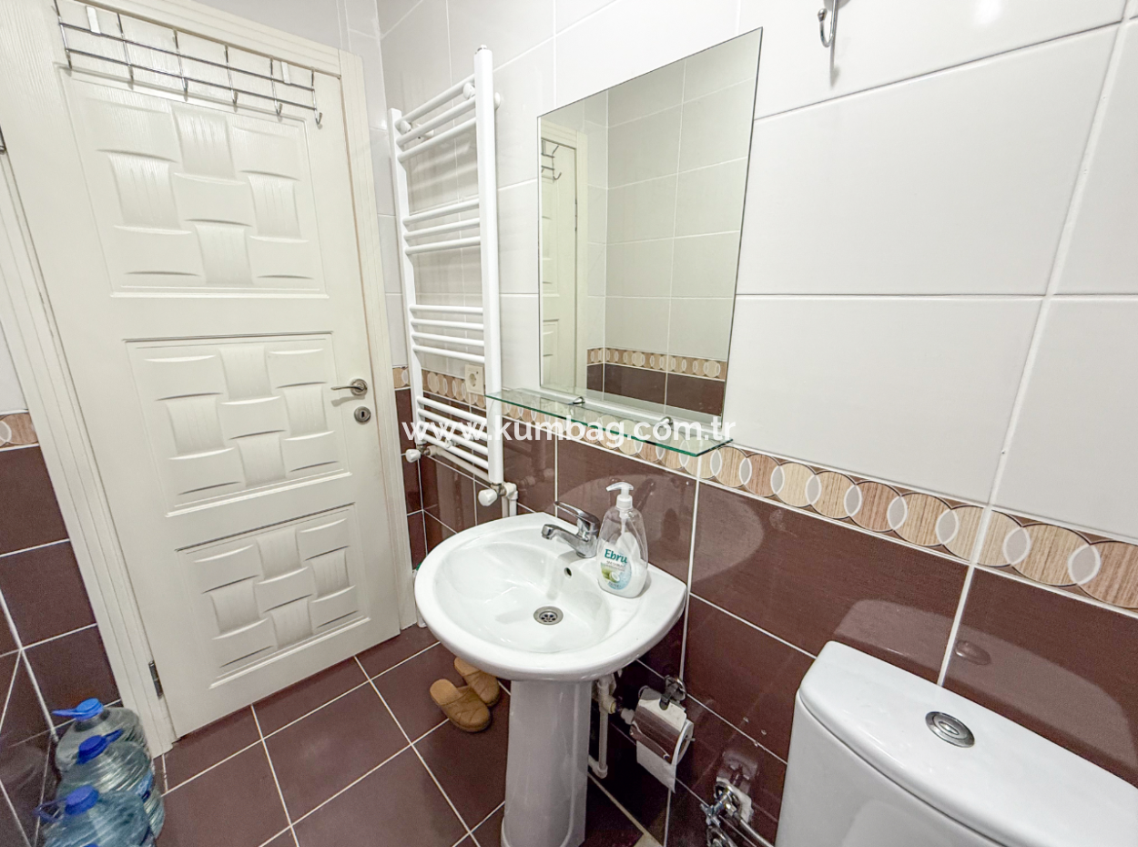 Spacious 2 1 Flat For Sale In A Residential Building On Kumbağ Market Street