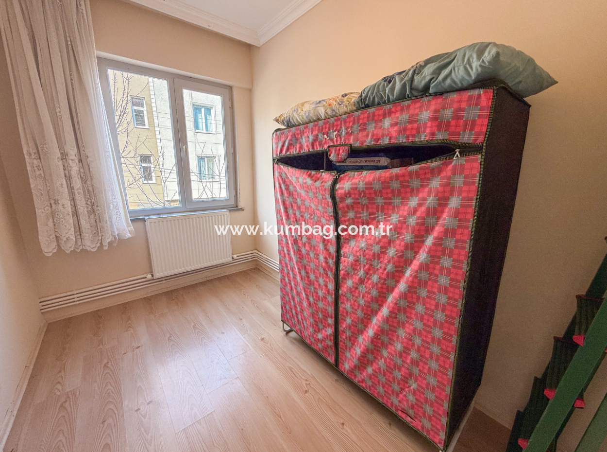 Spacious 2 1 Flat For Sale In A Residential Building On Kumbağ Market Street