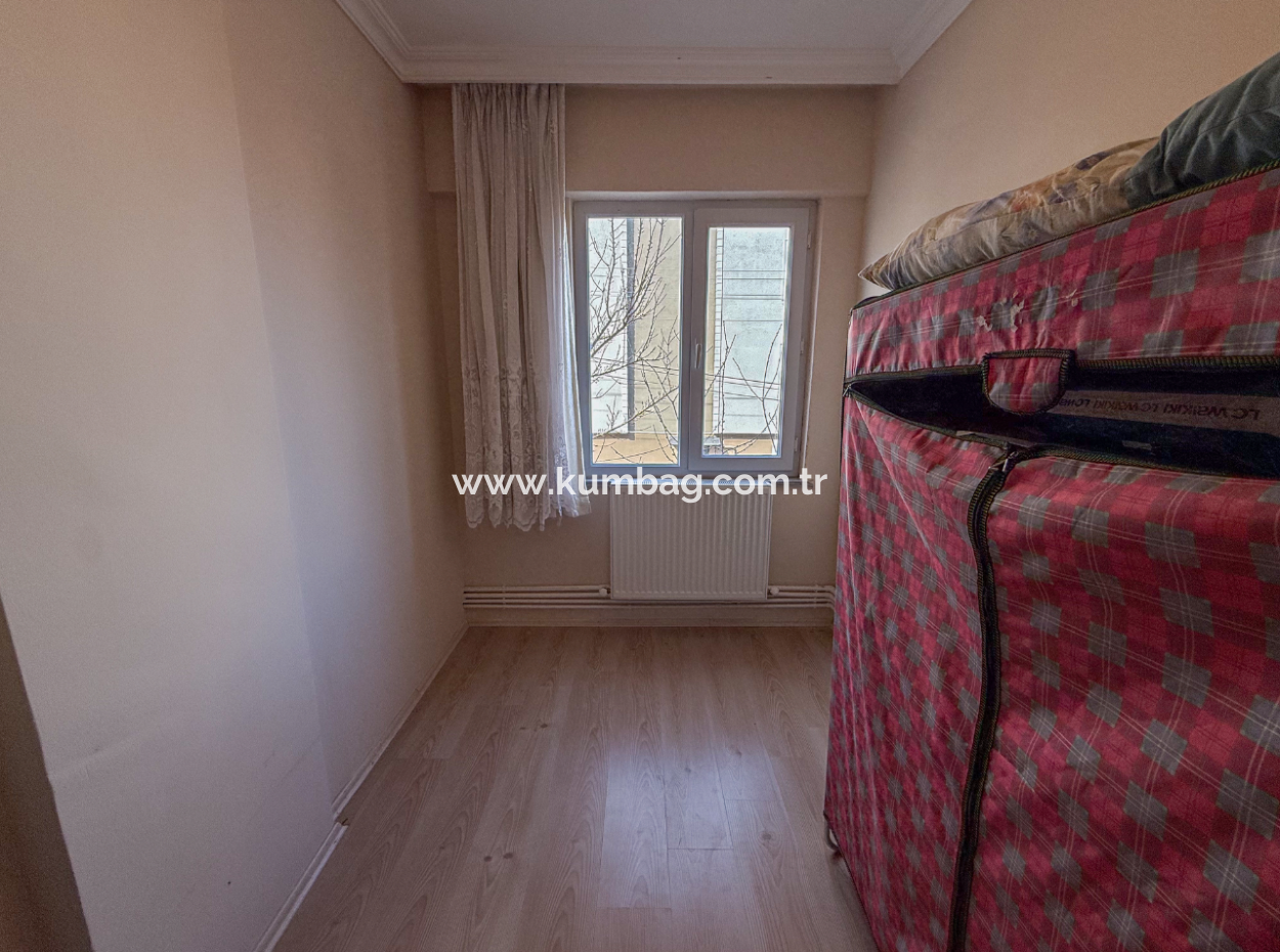 Spacious 2 1 Flat For Sale In A Residential Building On Kumbağ Market Street