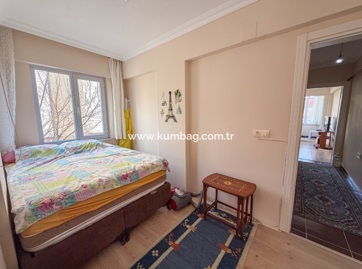 Spacious 2 1 Flat For Sale In A Residential Building On Kumbağ Market Street