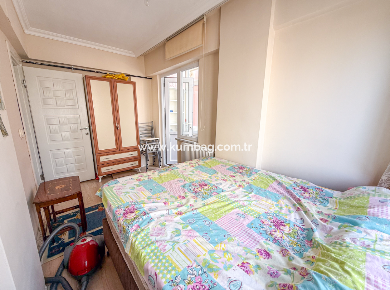 Spacious 2 1 Flat For Sale In A Residential Building On Kumbağ Market Street