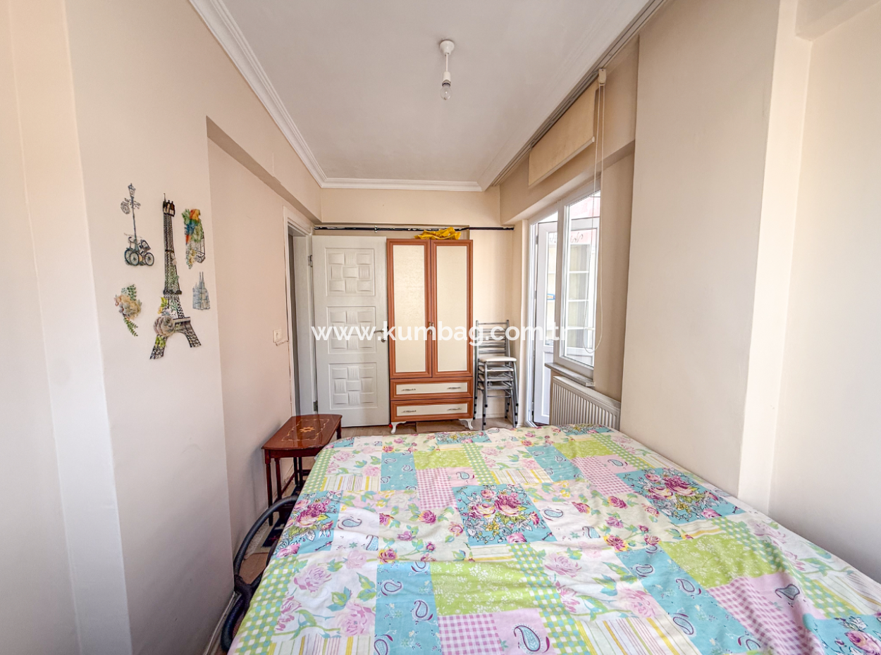 Spacious 2 1 Flat For Sale In A Residential Building On Kumbağ Market Street
