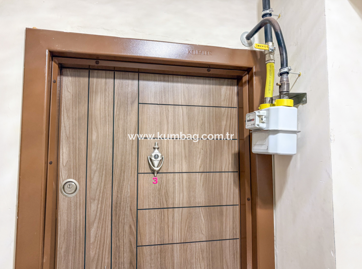 Spacious 2 1 Flat For Sale In A Residential Building On Kumbağ Market Street