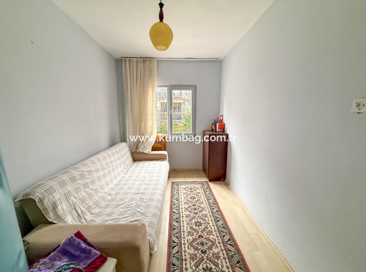 2 1 Flat For Sale In A Residential Building In The Center Of Kumbağ