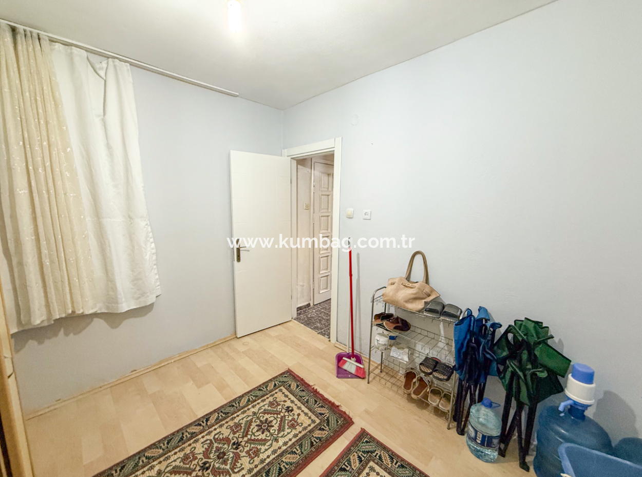2 1 Flat For Sale In A Residential Building In The Center Of Kumbağ