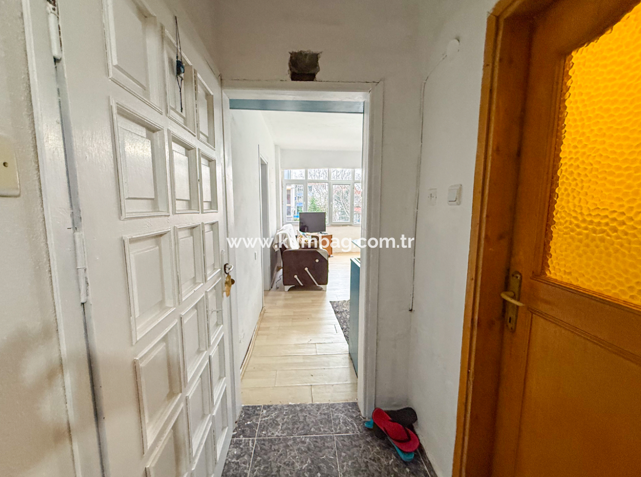 2 1 Flat For Sale In A Residential Building In The Center Of Kumbağ