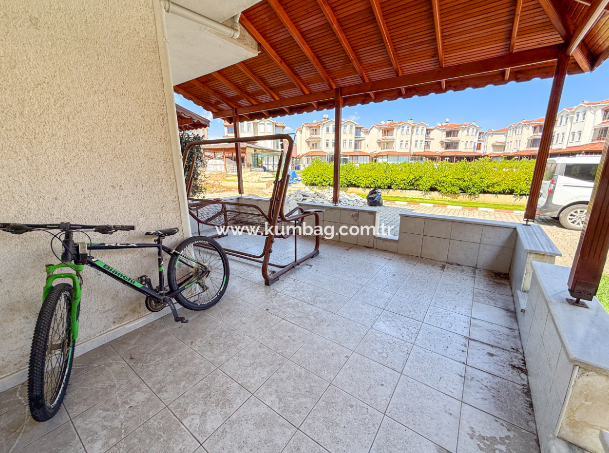 Triplex Villa For Sale In A Site With A 50 Mt Pool To Kumbağ Sea