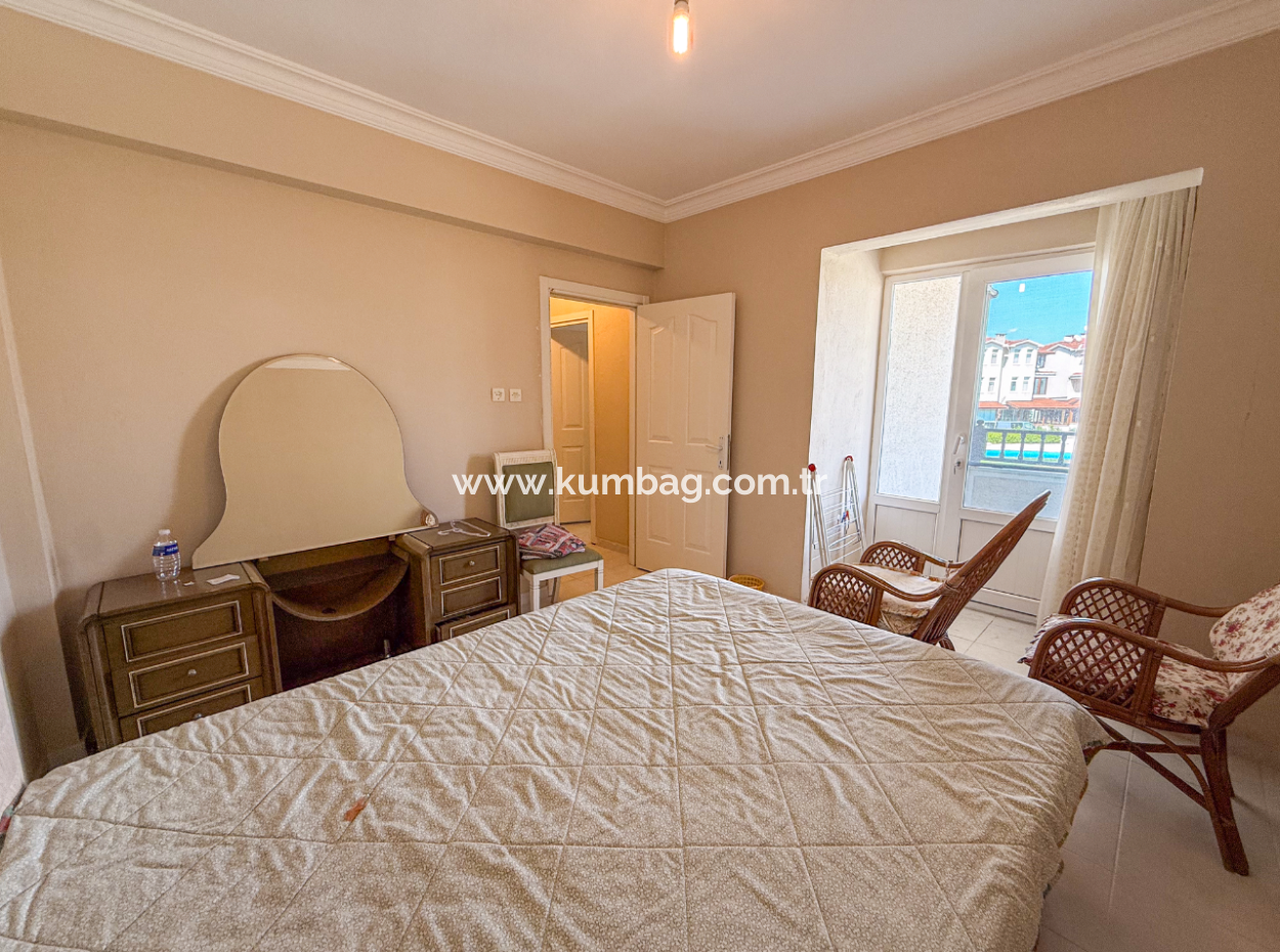 Triplex Villa For Sale In A Site With A 50 Mt Pool To Kumbağ Sea