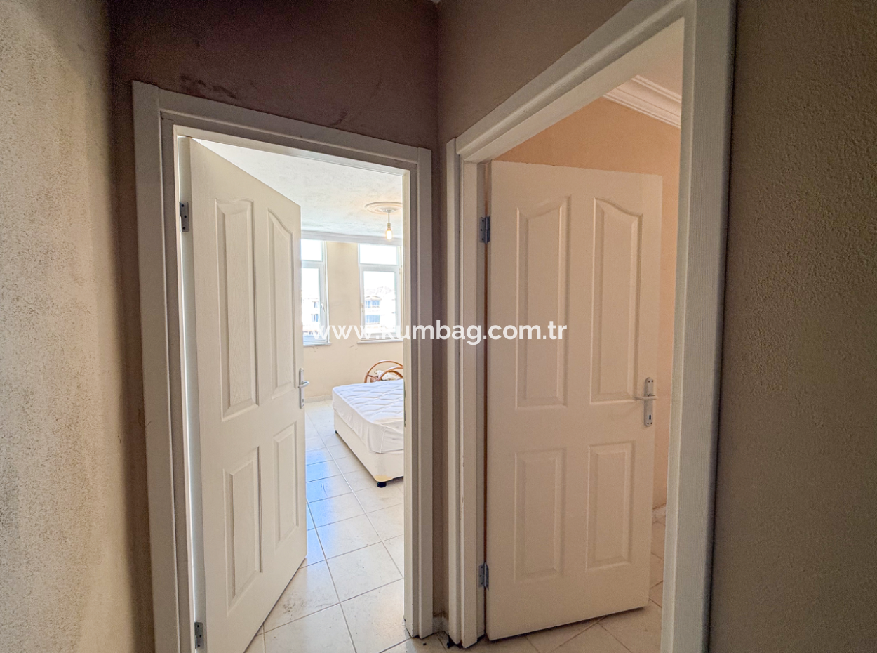 Triplex Villa For Sale In A Site With A 50 Mt Pool To Kumbağ Sea