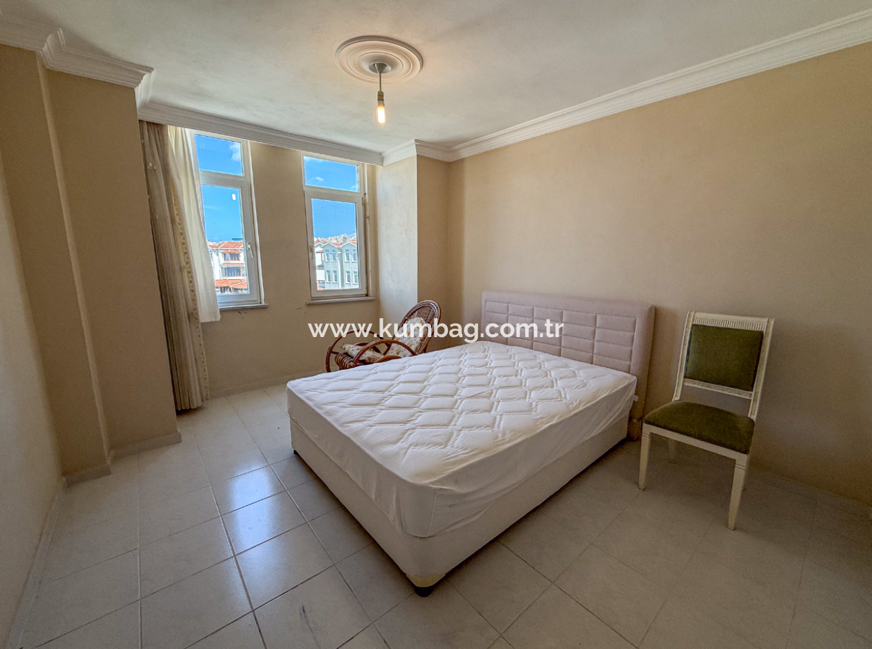 Triplex Villa For Sale In A Site With A 50 Mt Pool To Kumbağ Sea