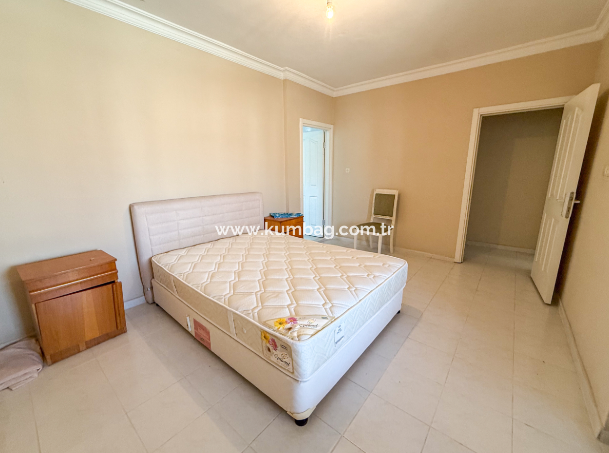 Triplex Villa For Sale In A Site With A 50 Mt Pool To Kumbağ Sea